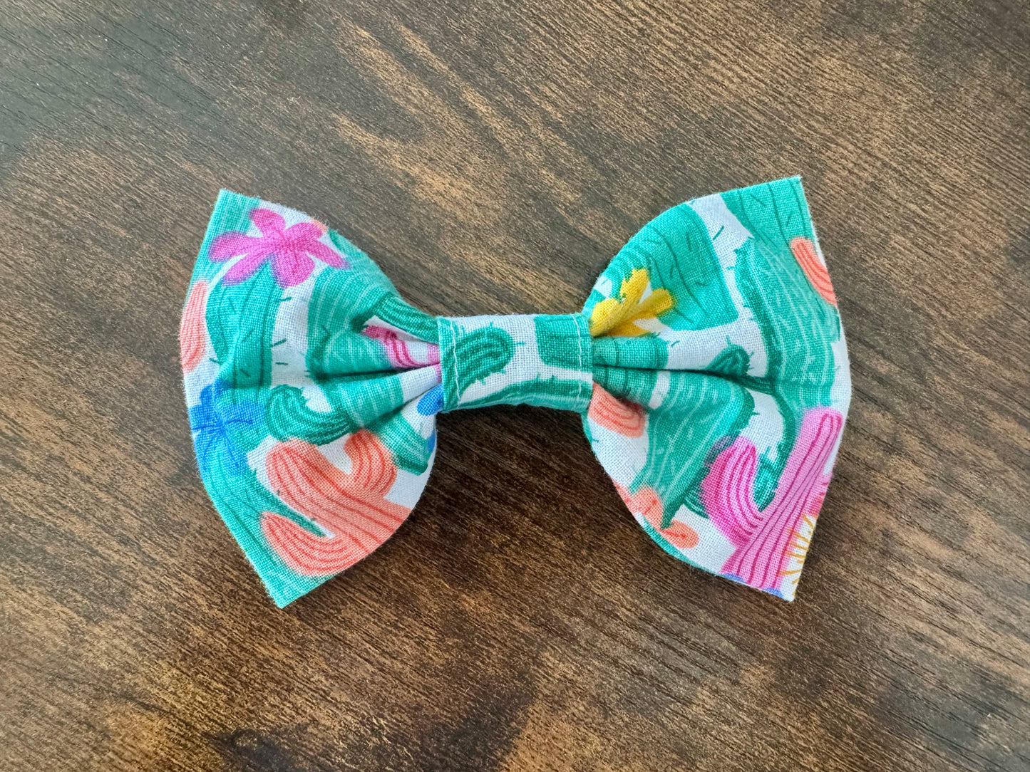 Large Bow Tie