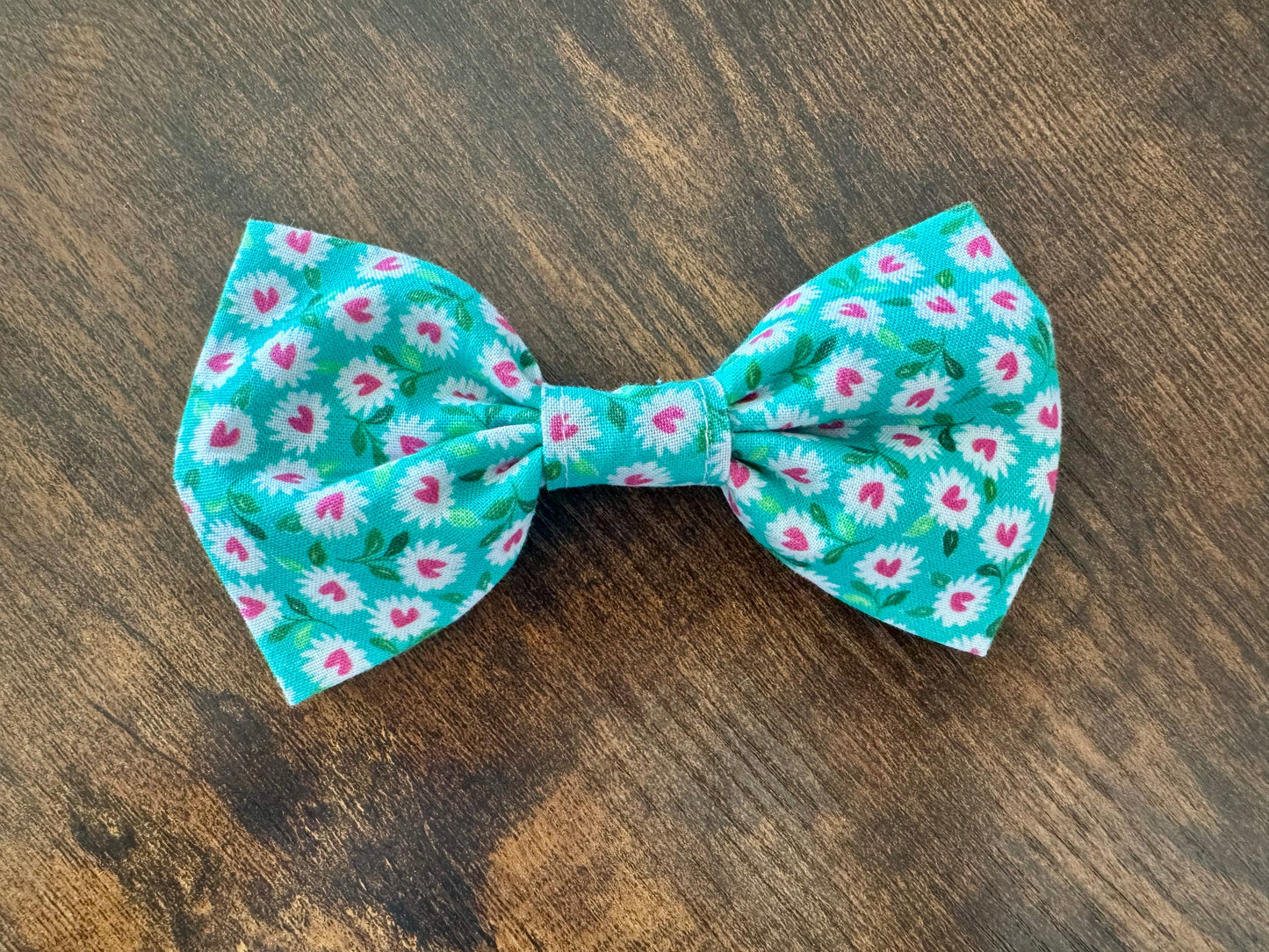 Large Bow Tie