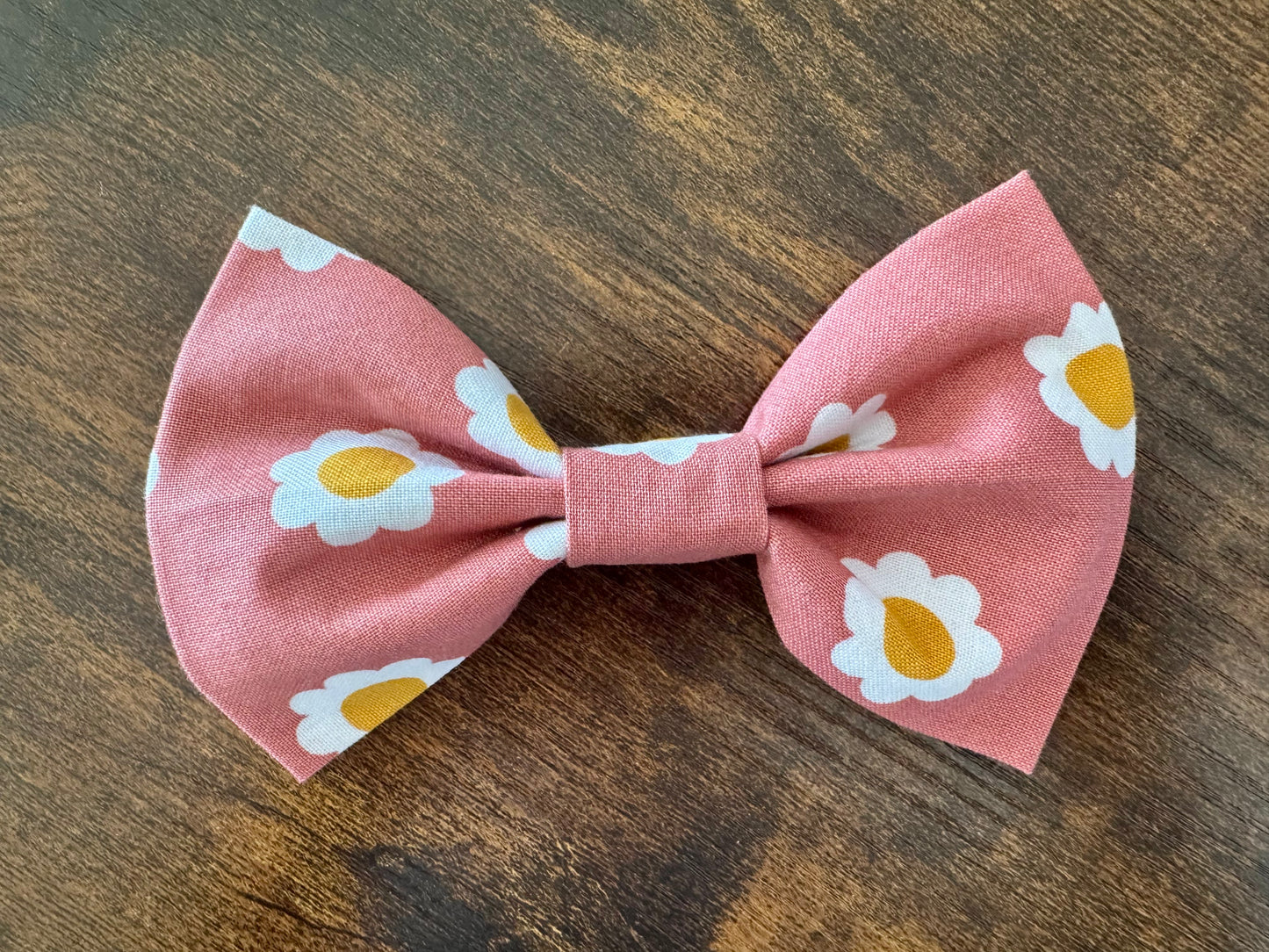 Large Bow Tie