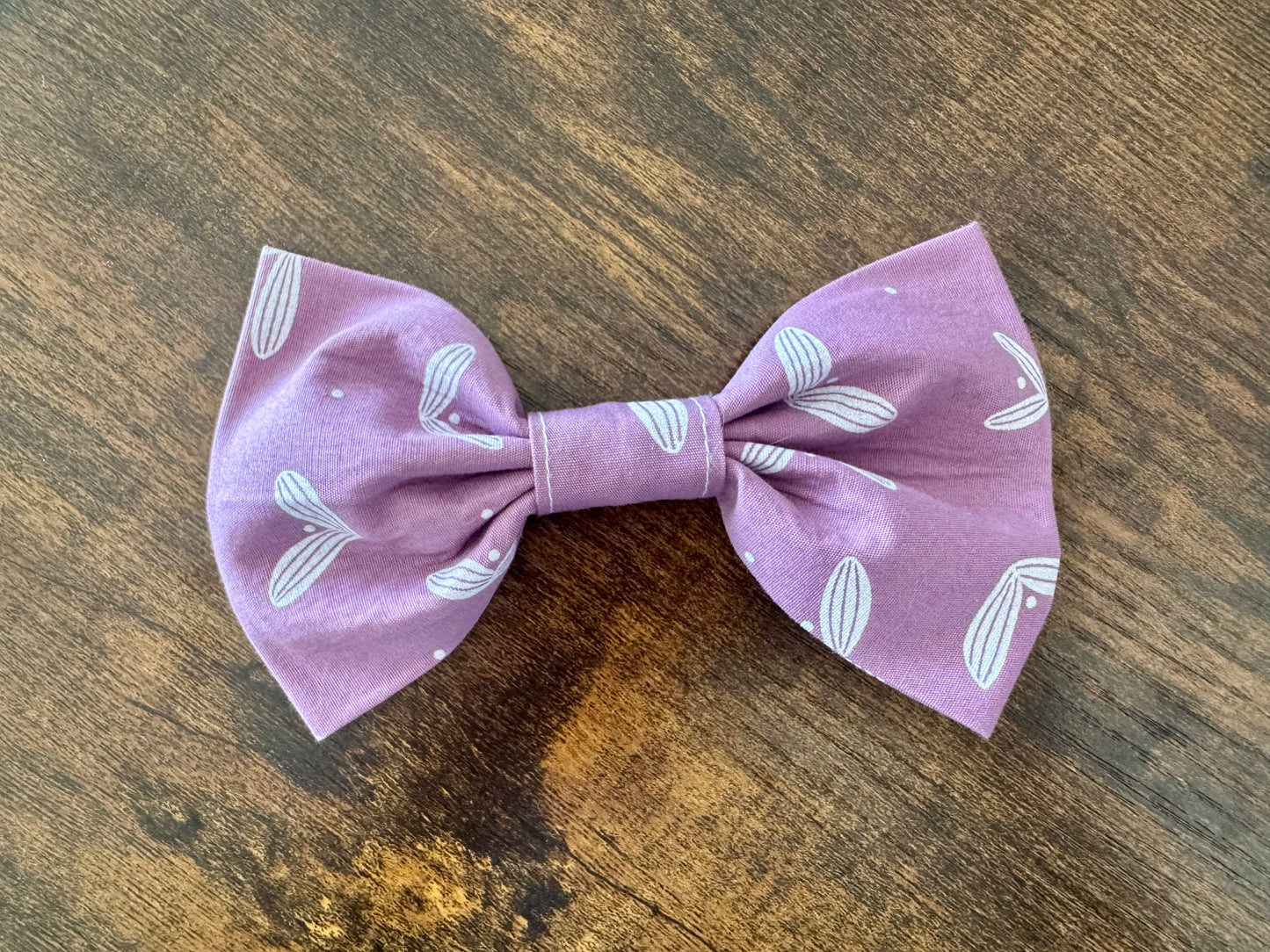 Large Bow Tie