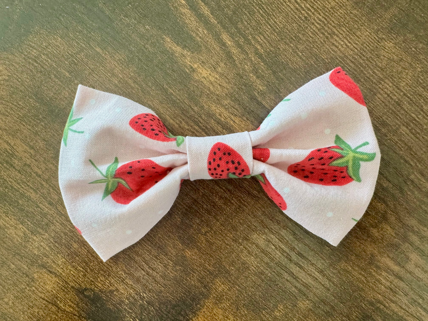 Large Bow Tie