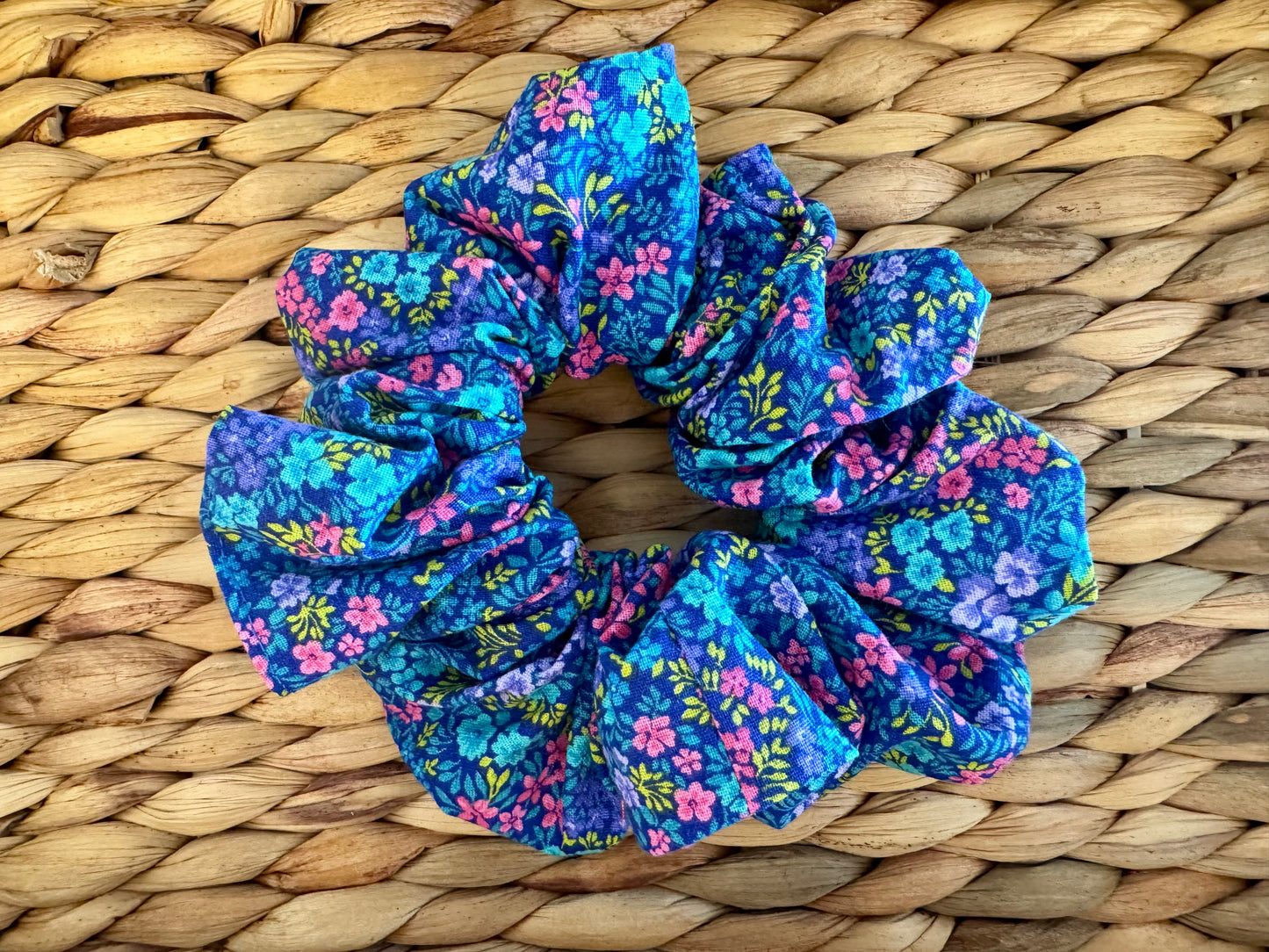 Large Scrunchie